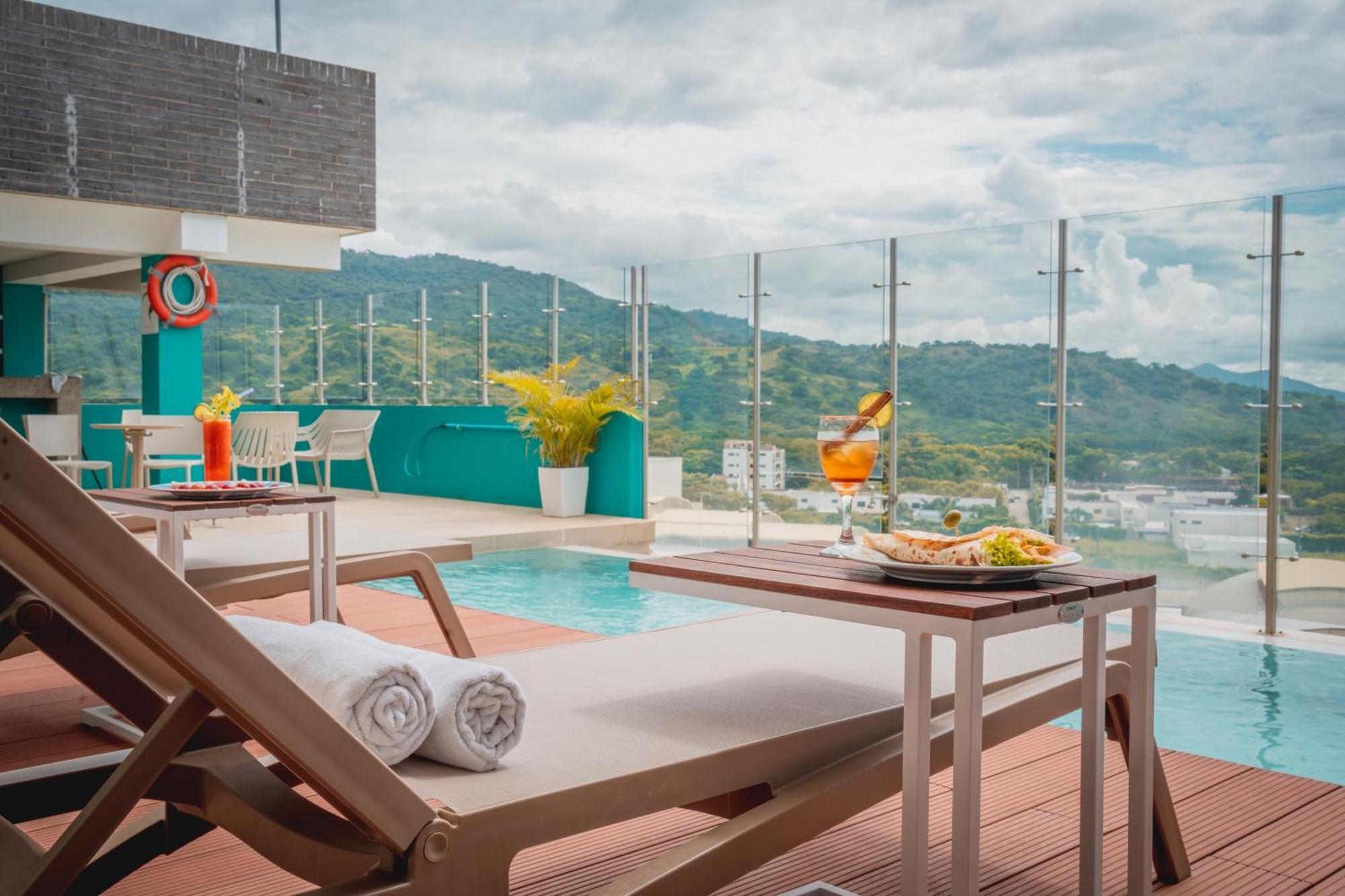 Holiday Inn Express Yopal By Ihg Esterno foto